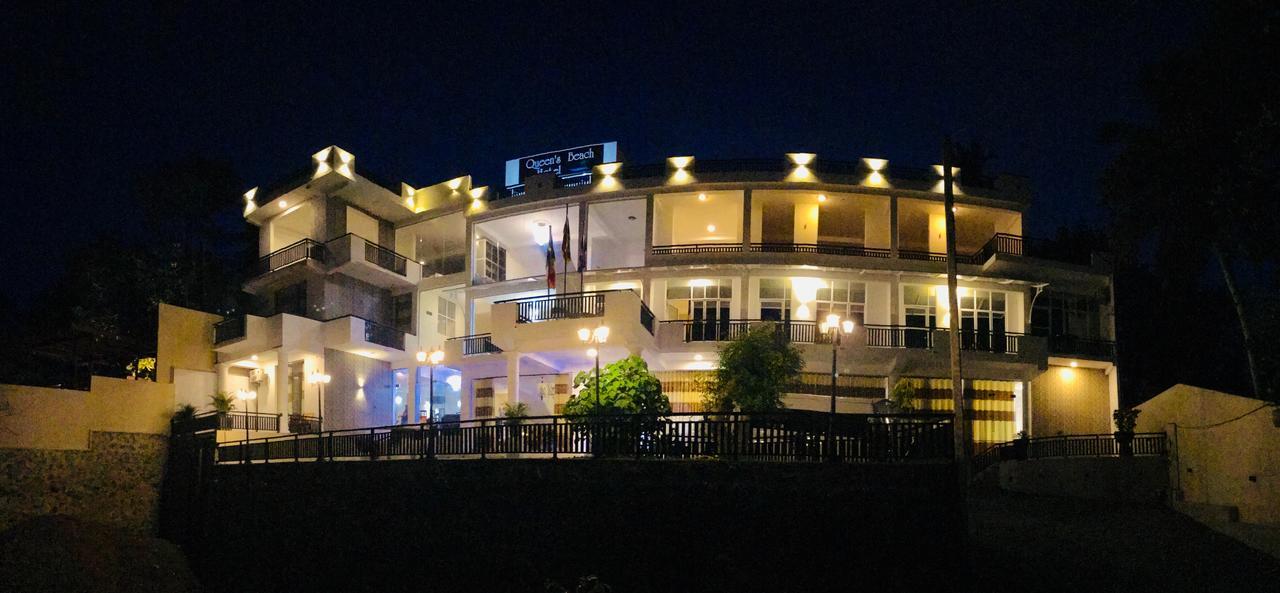Queens Beach Hotel Tangalle Bagian luar foto